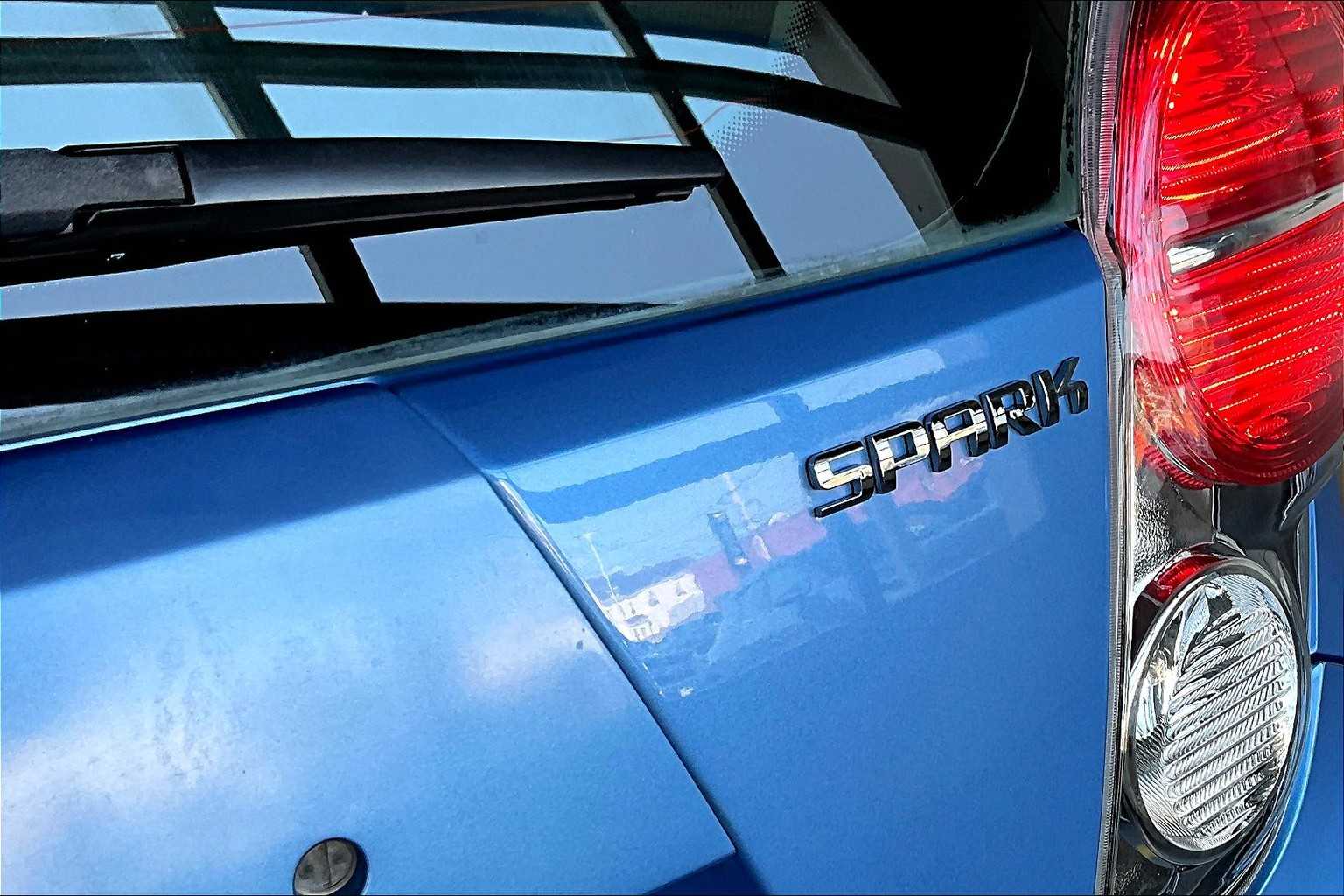 2014 Chevrolet Spark LS photo 23