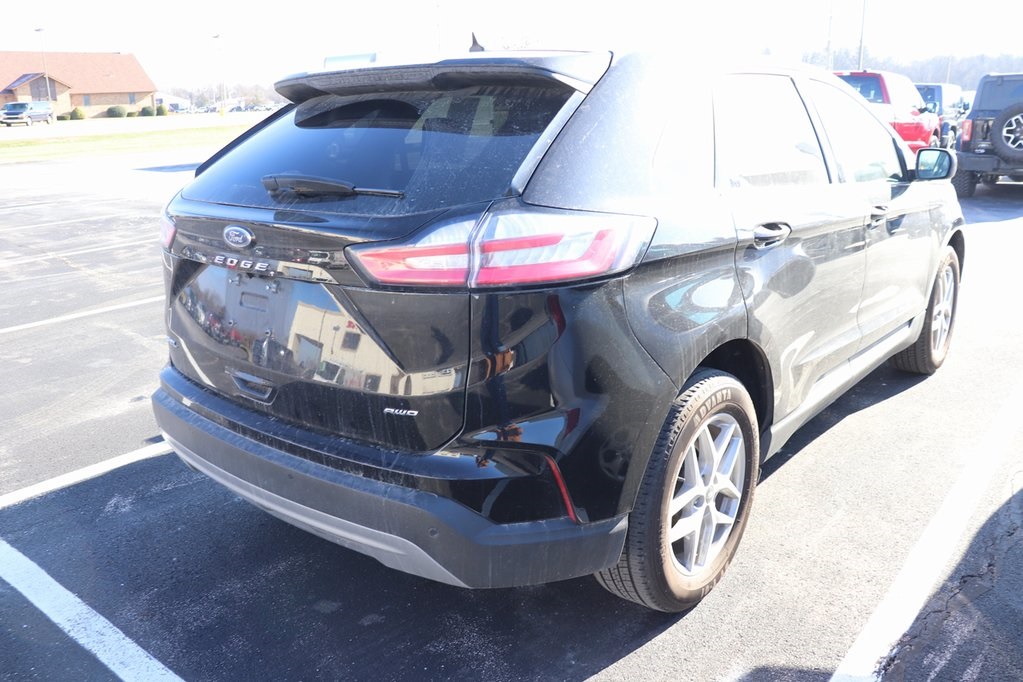 2024 Ford Edge SEL photo 4