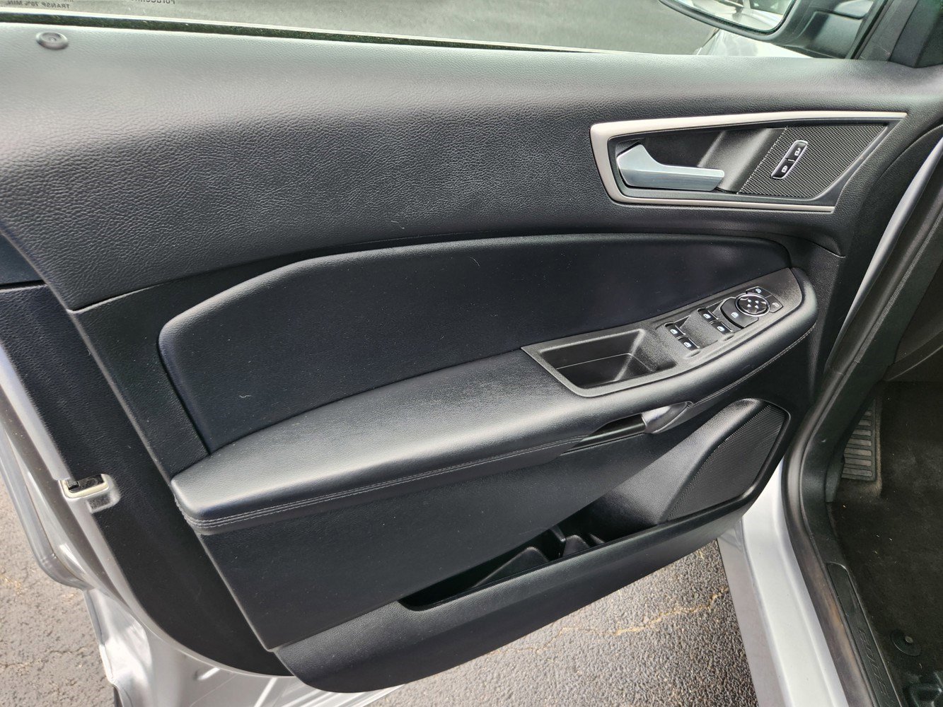 2022 Ford Edge SEL photo 36