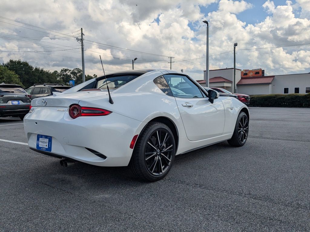2025 Mazda MX-5 Miata Miata RF Grand Touring photo 4