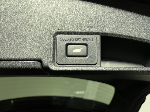 2025 Acura RDX A-Spec photo 13