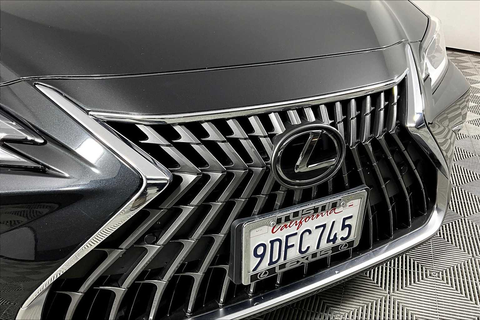 2023 Lexus ES Premium photo 27