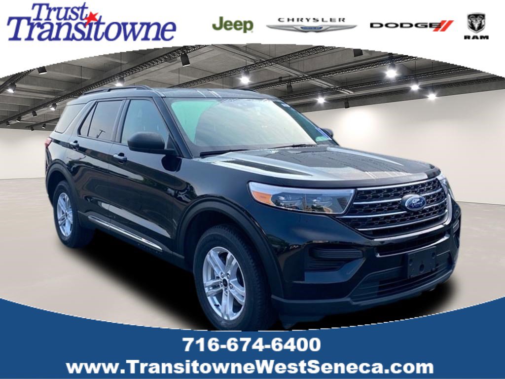 2022 Ford Explorer XLT's photo