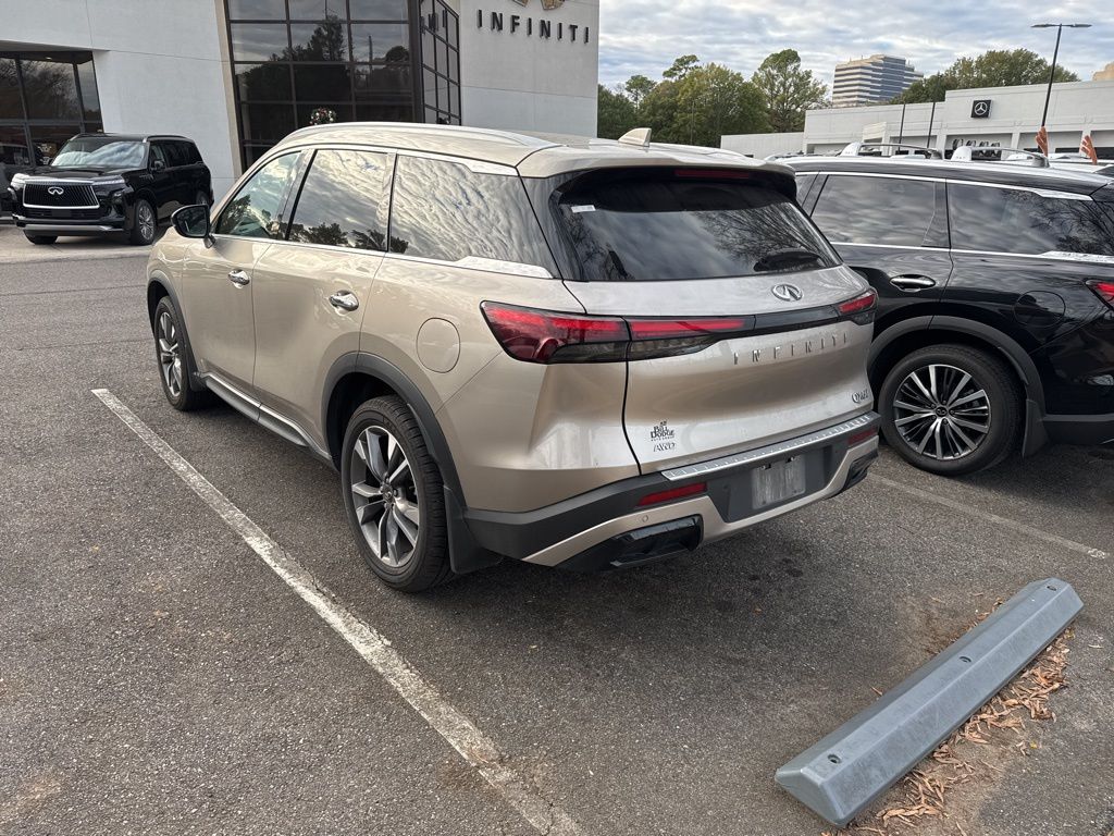 2023 Infiniti QX60 Luxe photo 2