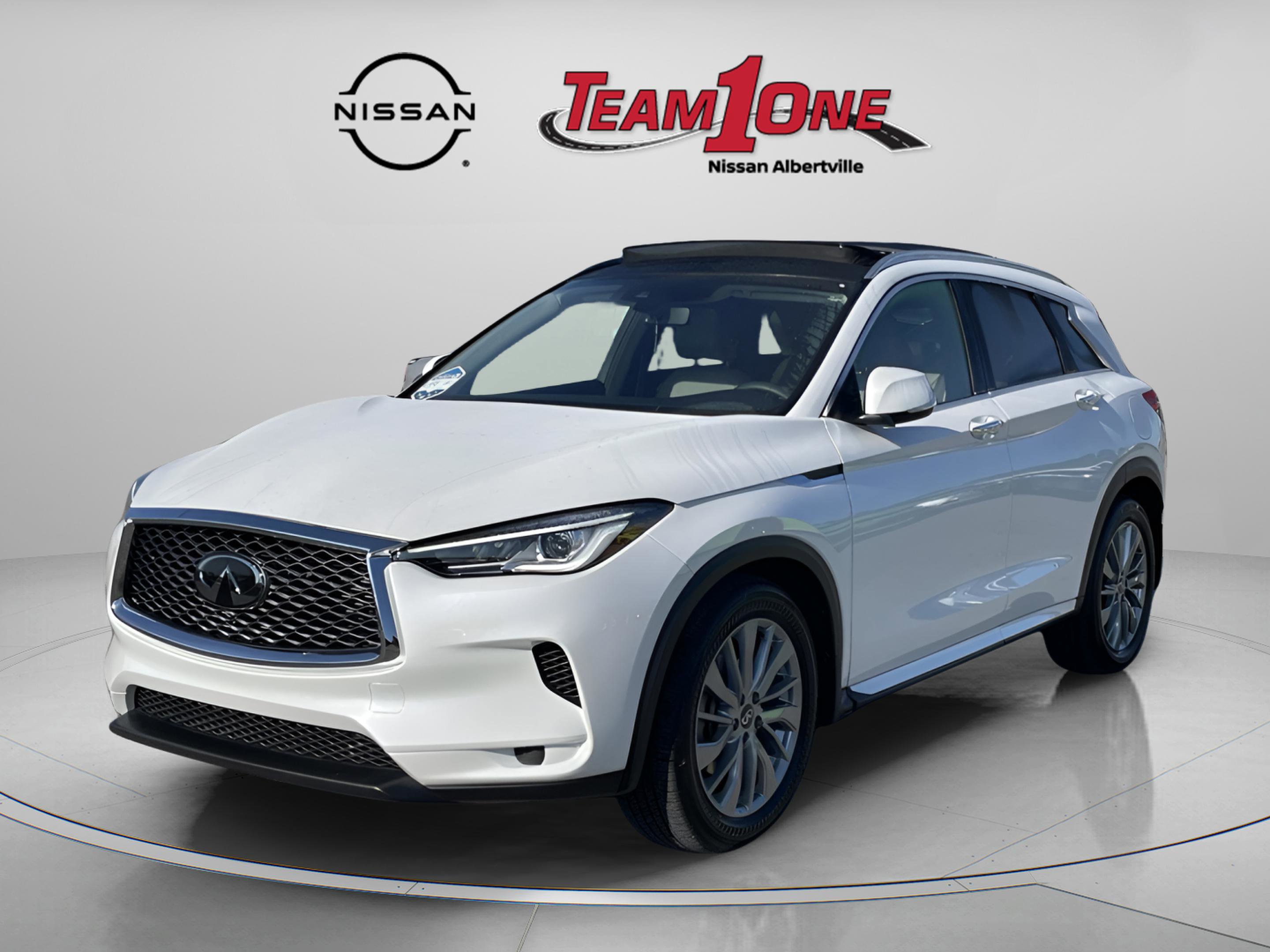 2025 Infiniti QX50 Luxe AWD photo 2