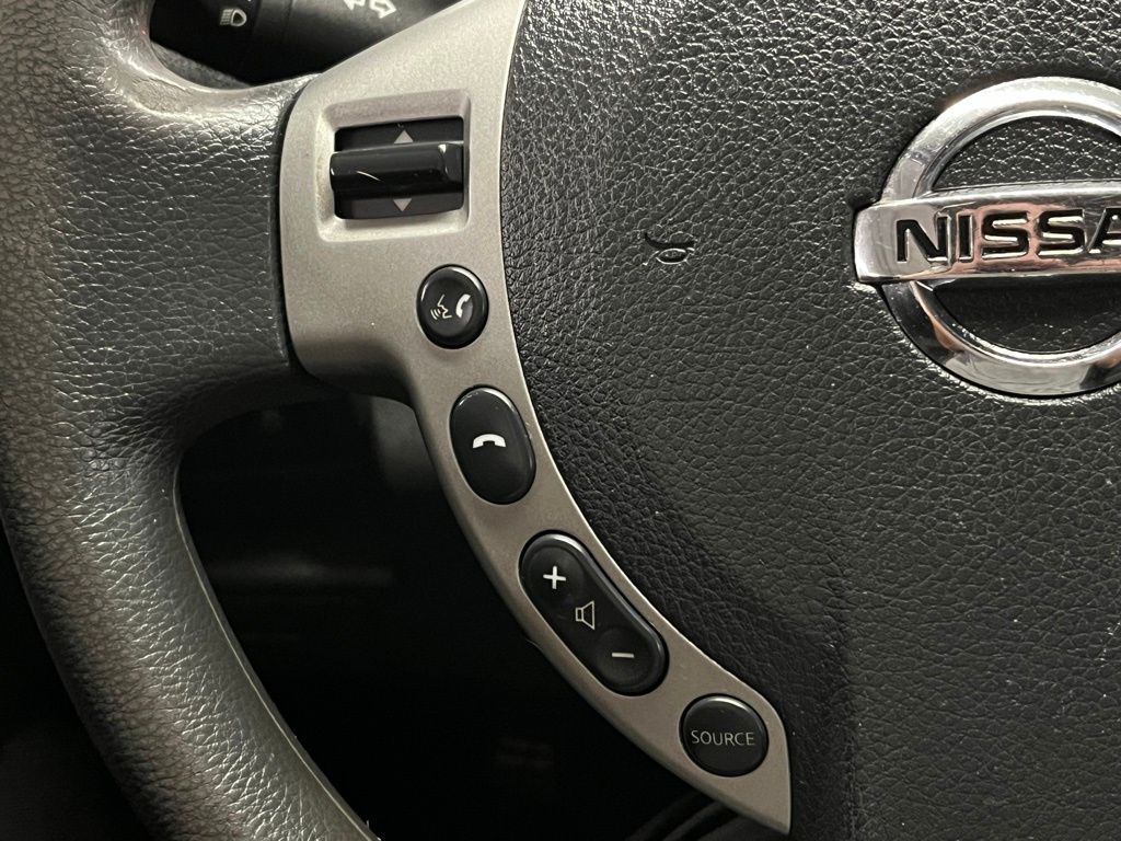 2015 Nissan Rogue Select S photo 18
