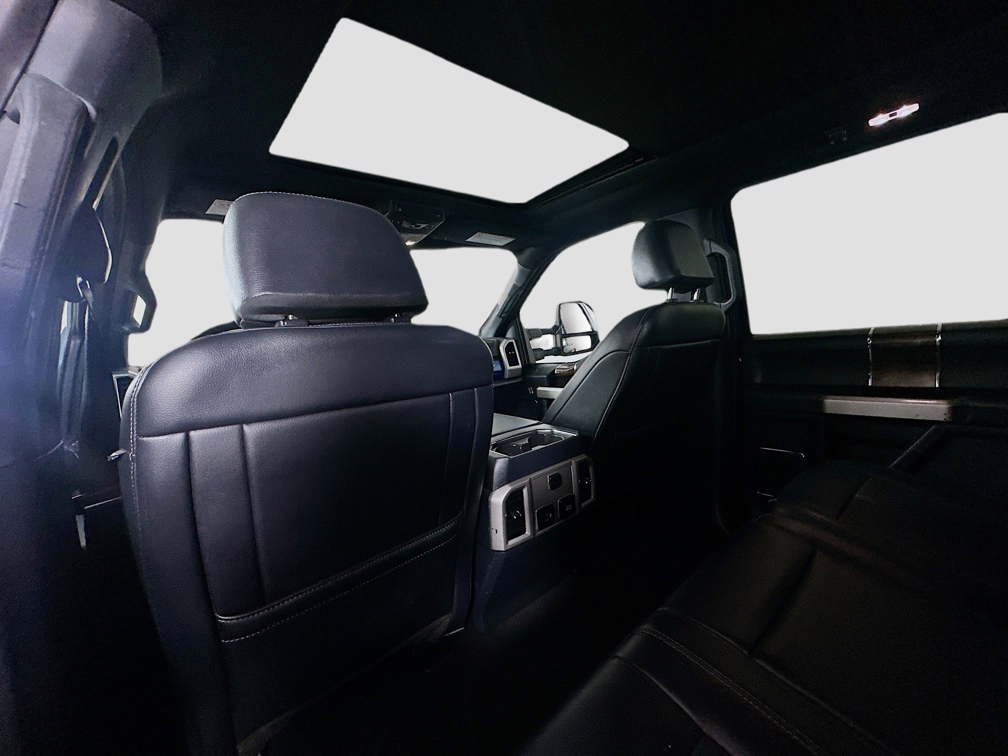 2022 Ford F-250 Lariat photo 23