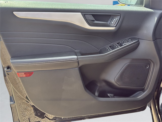 2022 Ford Escape SE photo 16