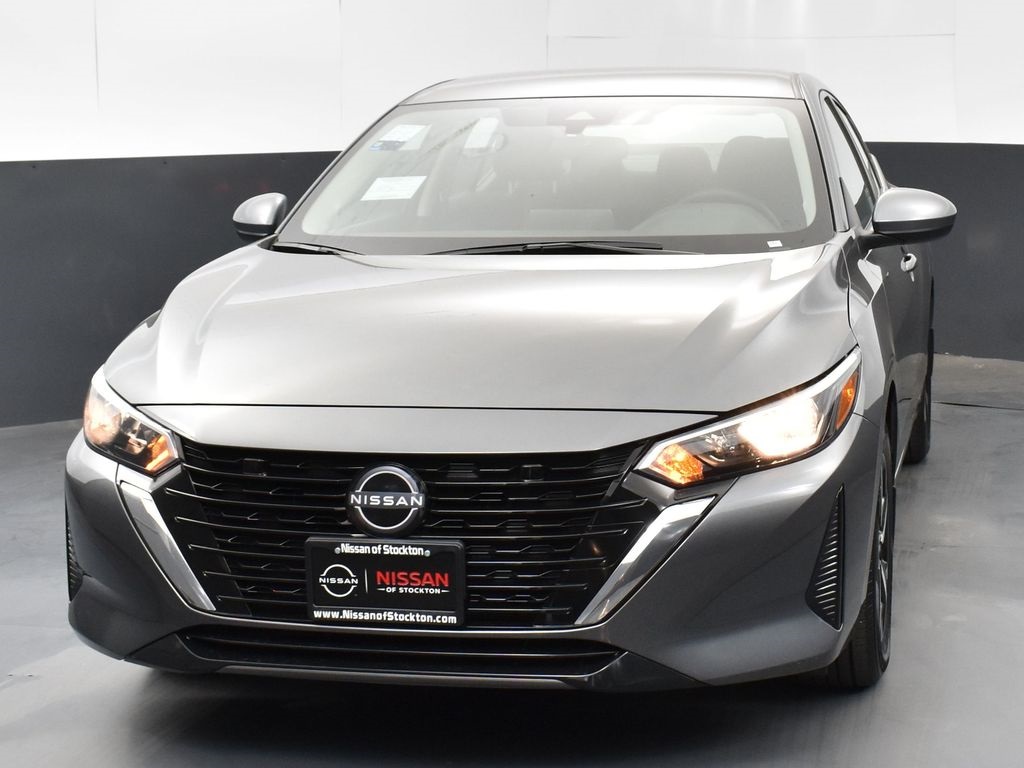 2025 Nissan Sentra SV photo 3
