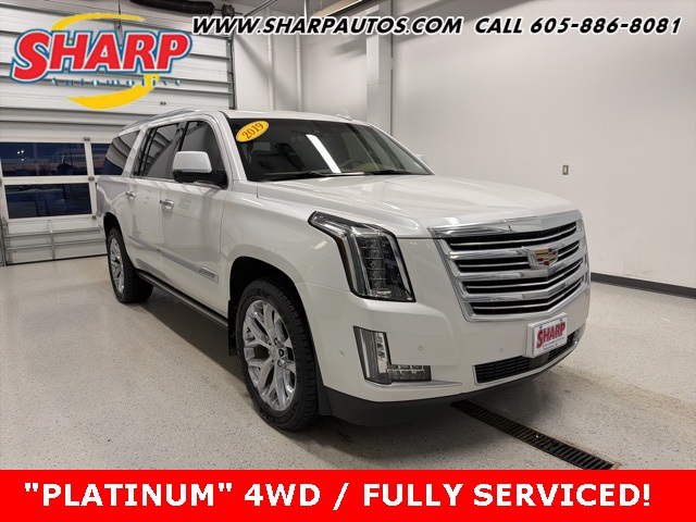 2019 Cadillac Escalade ESV Platinum's photo