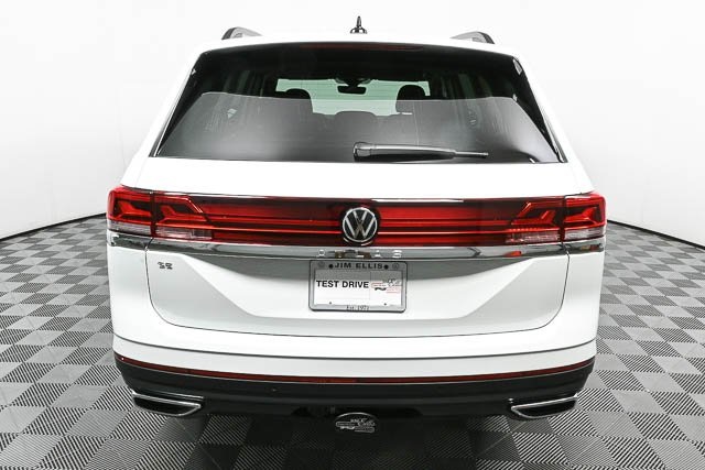 2025 Volkswagen Atlas SE Technology photo 23