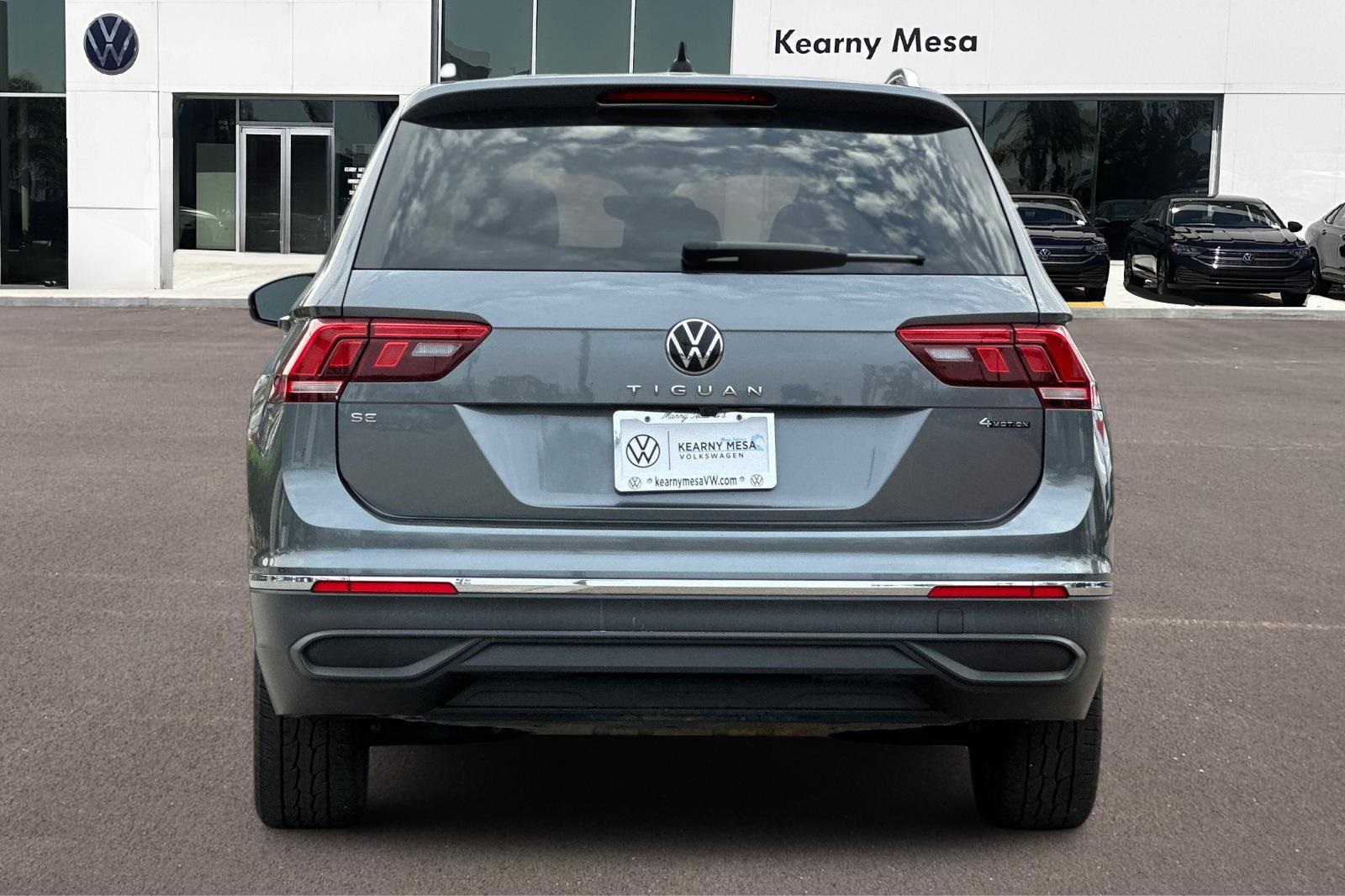 2022 Volkswagen Tiguan SE photo 4