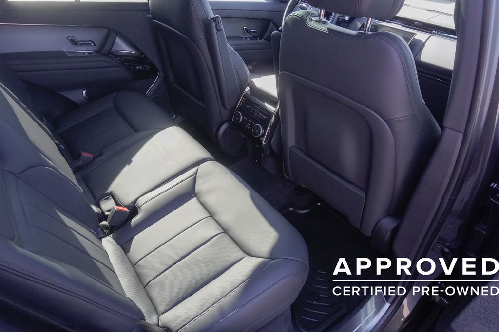 2025 Land Rover Range Rover Sport SE photo 22