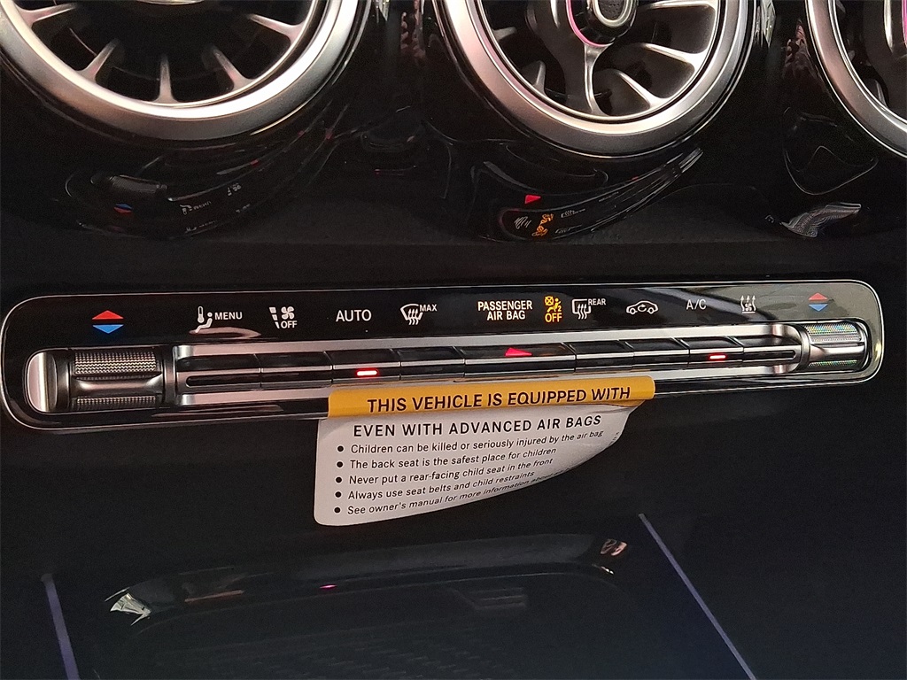2025 Mercedes Benz EQB 300 4MATIC photo 10
