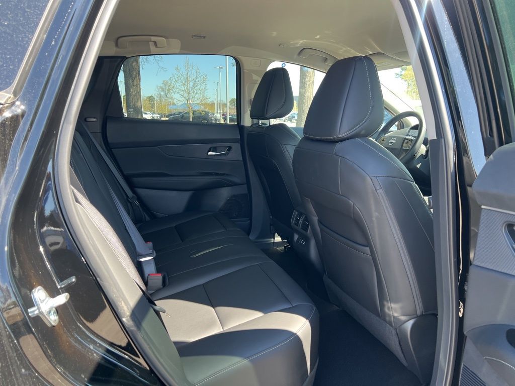 2025 Nissan Murano SV photo 4