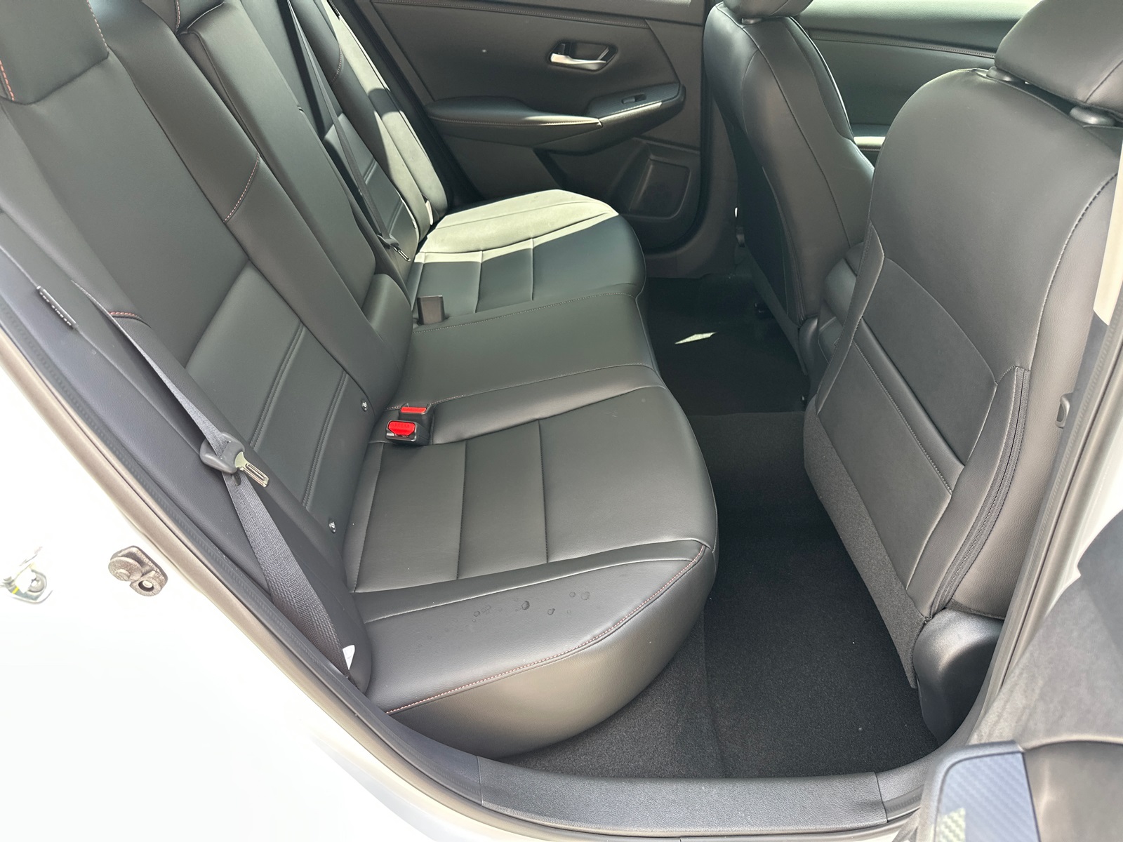 2025 Nissan Sentra SR photo 14