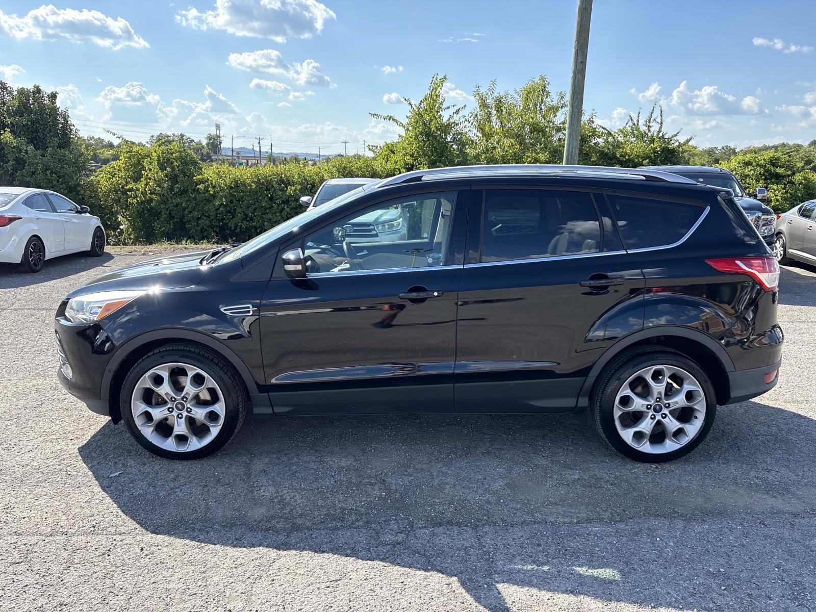 2016 Ford Escape Titanium photo 3
