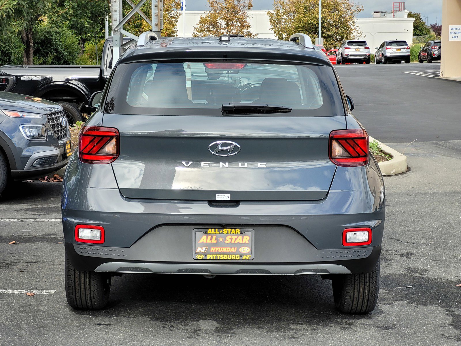 2026 Hyundai Venue SEL photo 4