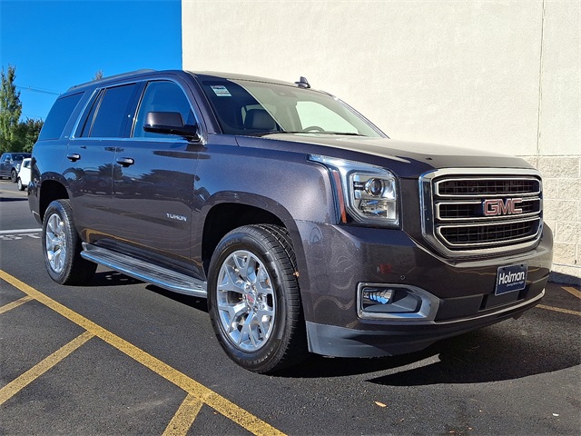 2017 Gmc Yukon SLT photo 2