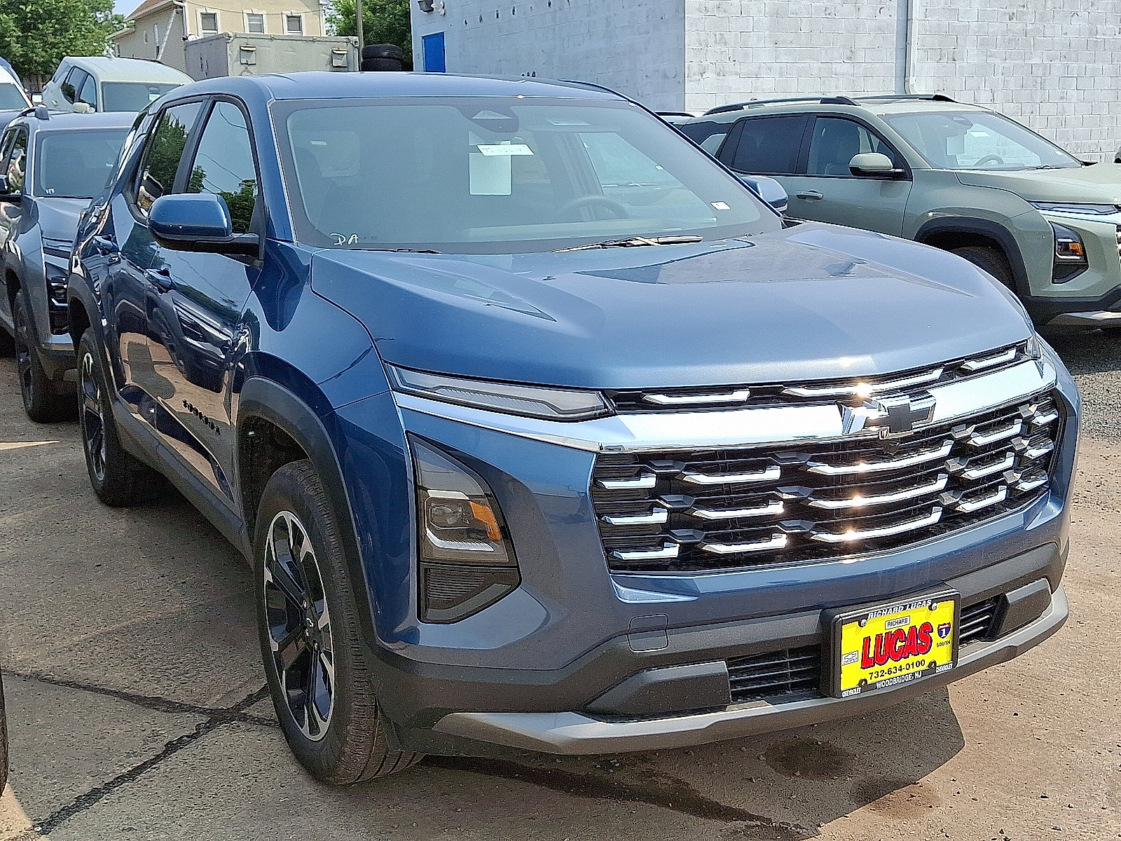 2026 Chevrolet Equinox LT photo 3