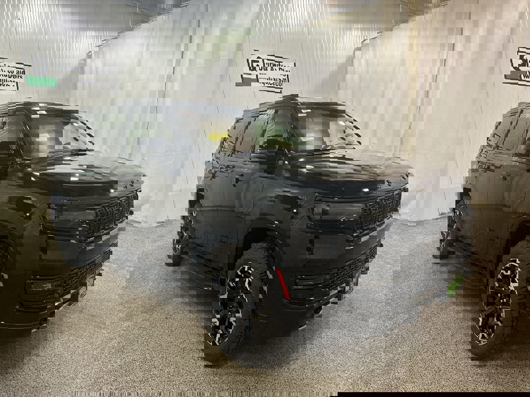 2025 Jeep Wagoneer Series II's photo