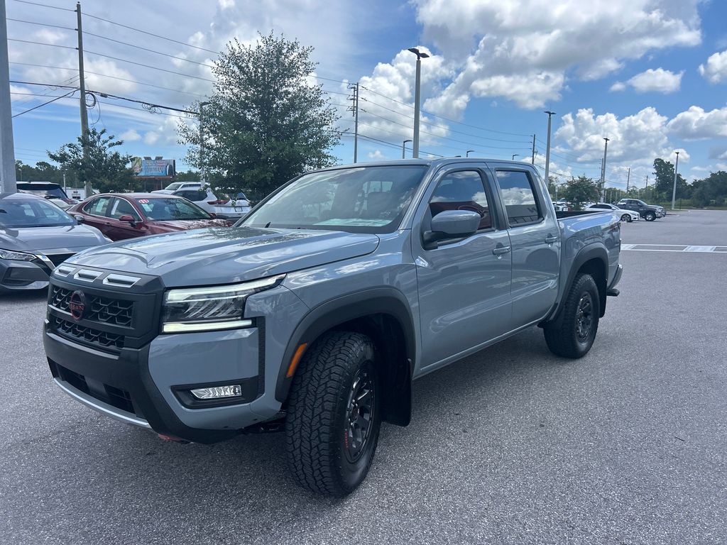 2025 Nissan Frontier PRO-4X photo 2