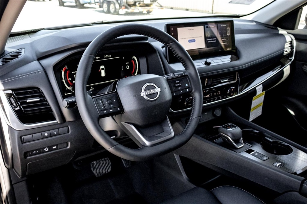 2025 Nissan Rogue SL photo 12