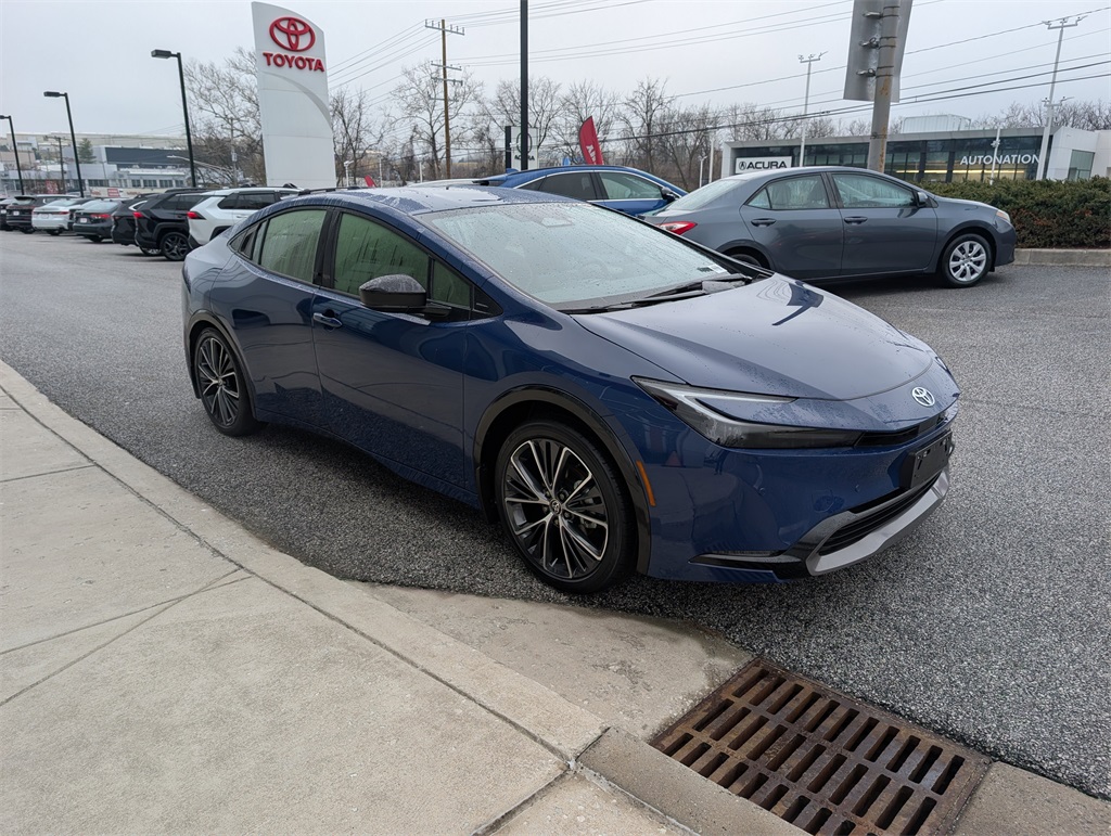 2024 Toyota Prius XLE's photo