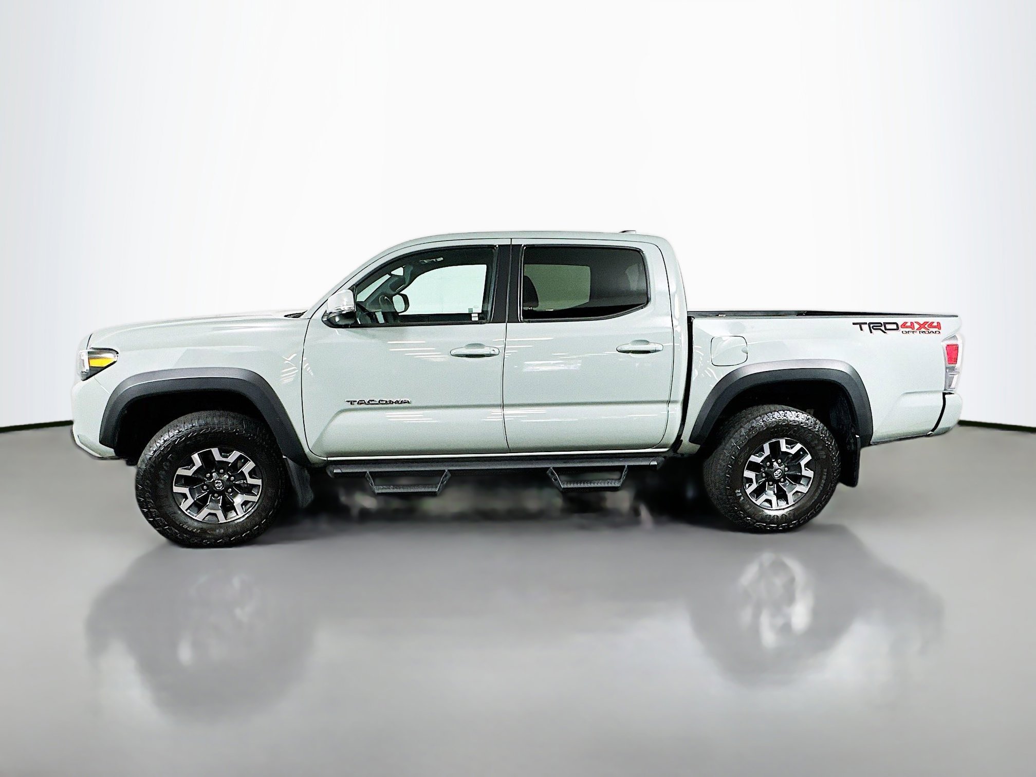 2023 Toyota Tacoma TRD Off-Road 4x4 photo 4