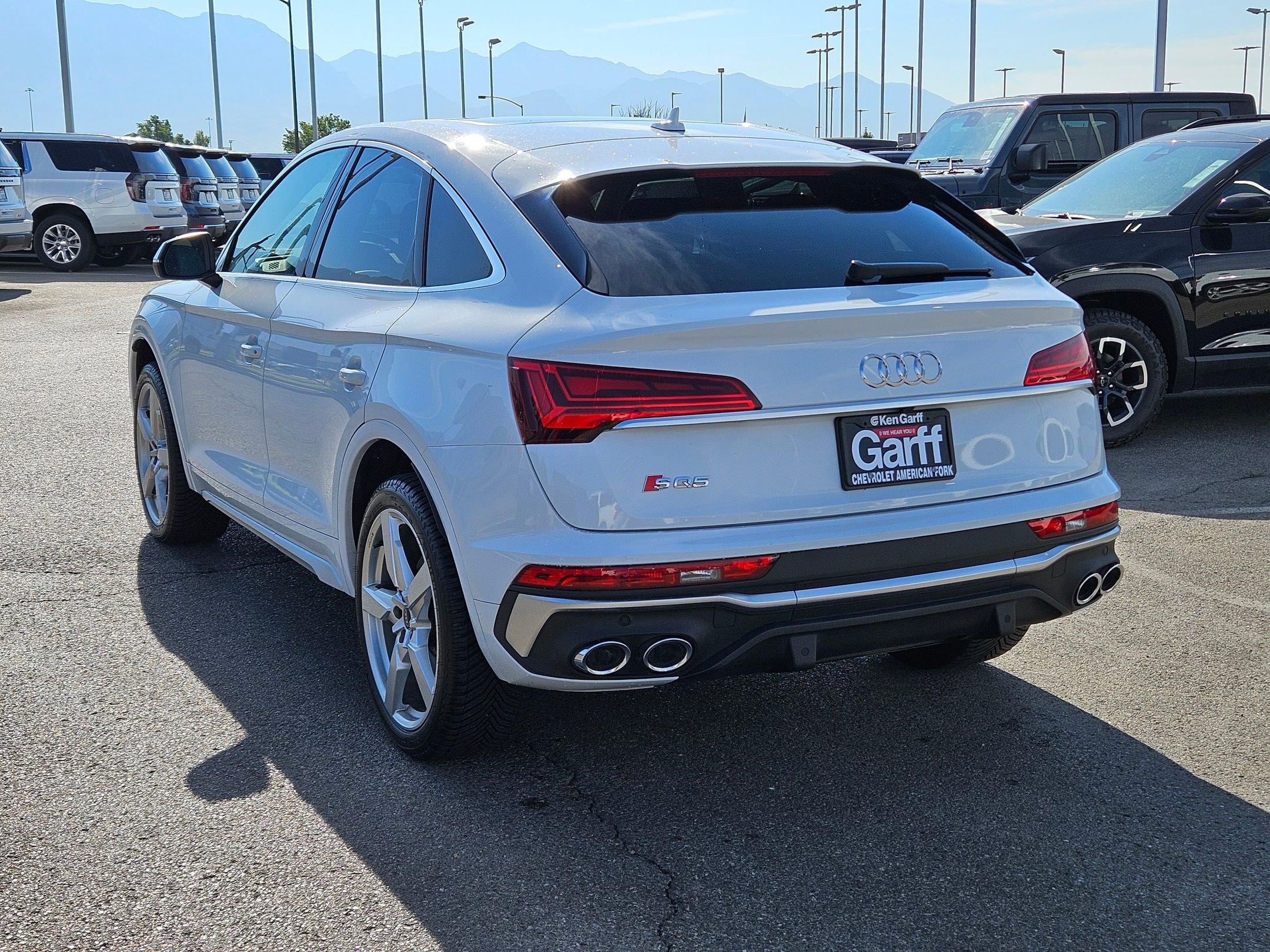 2022 Audi SQ5 Premium photo 9