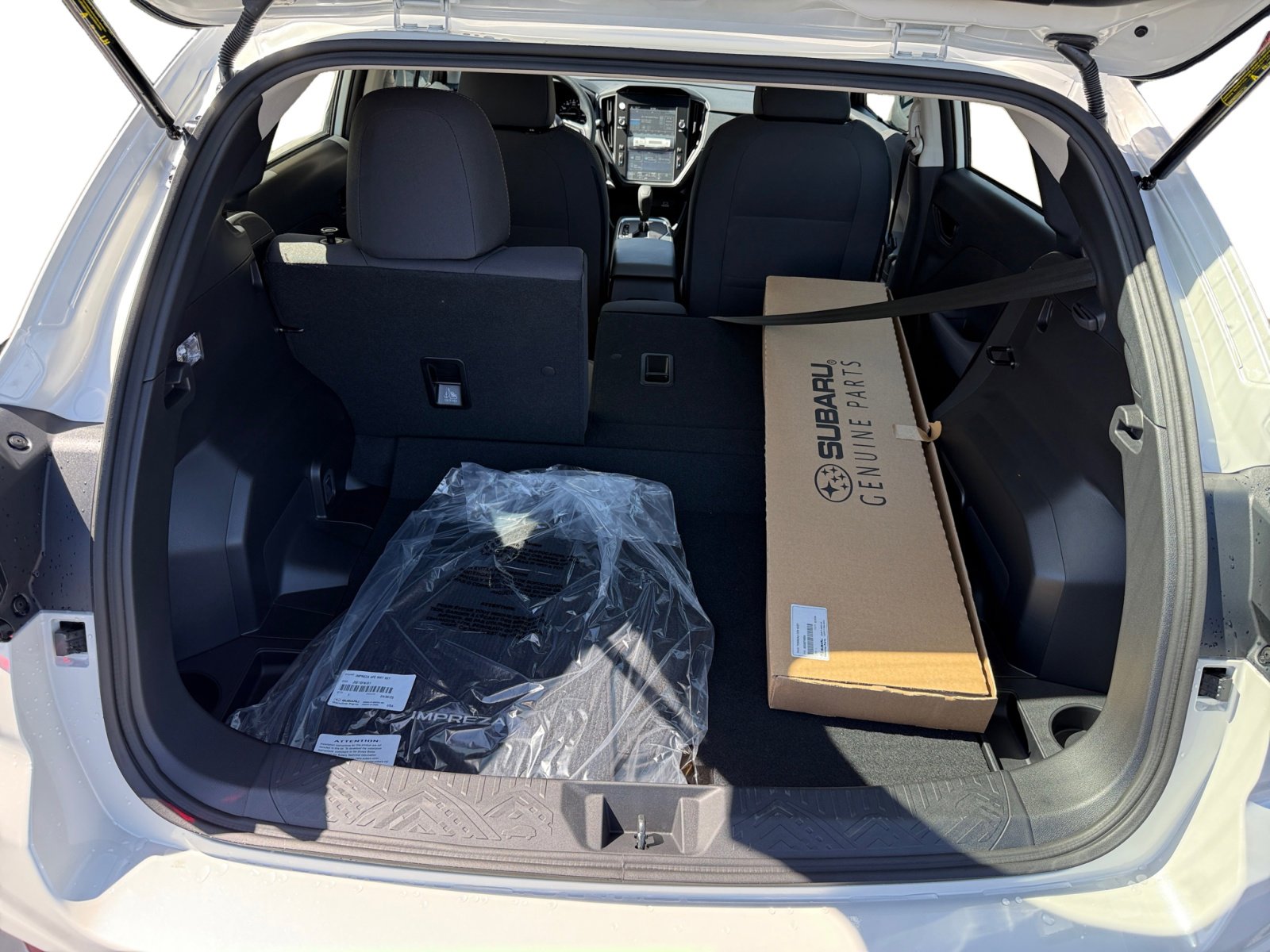 2025 Subaru Impreza Base photo 17