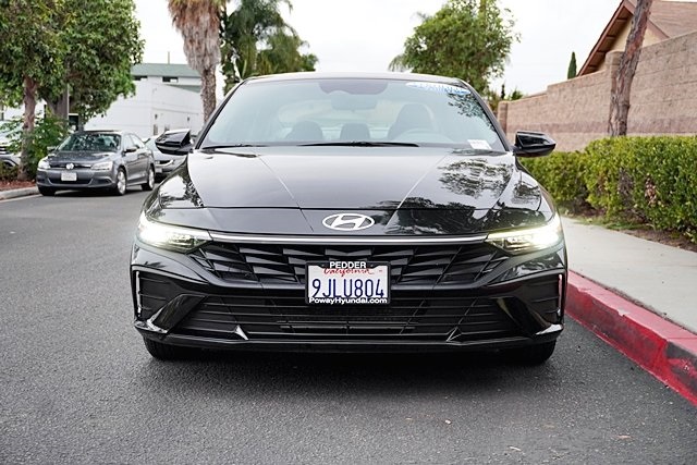 2024 Hyundai Elantra SEL photo 4
