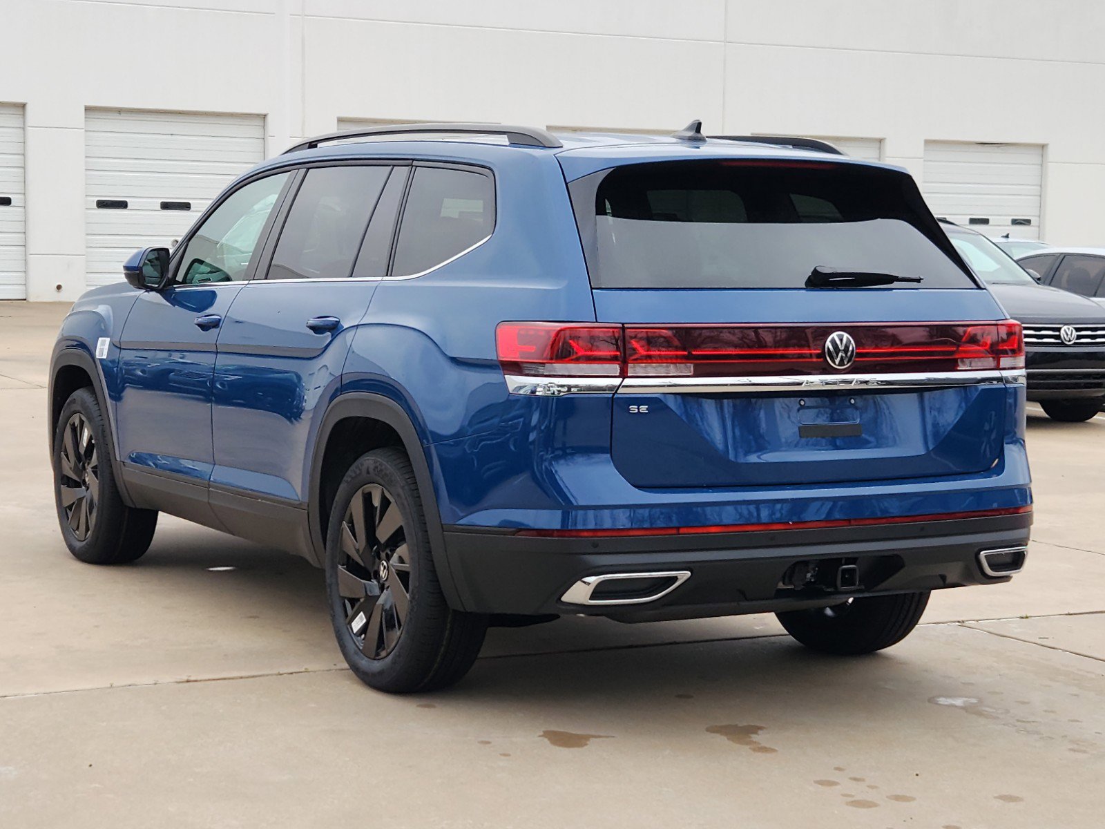 2025 Volkswagen Atlas SE Technology photo 3