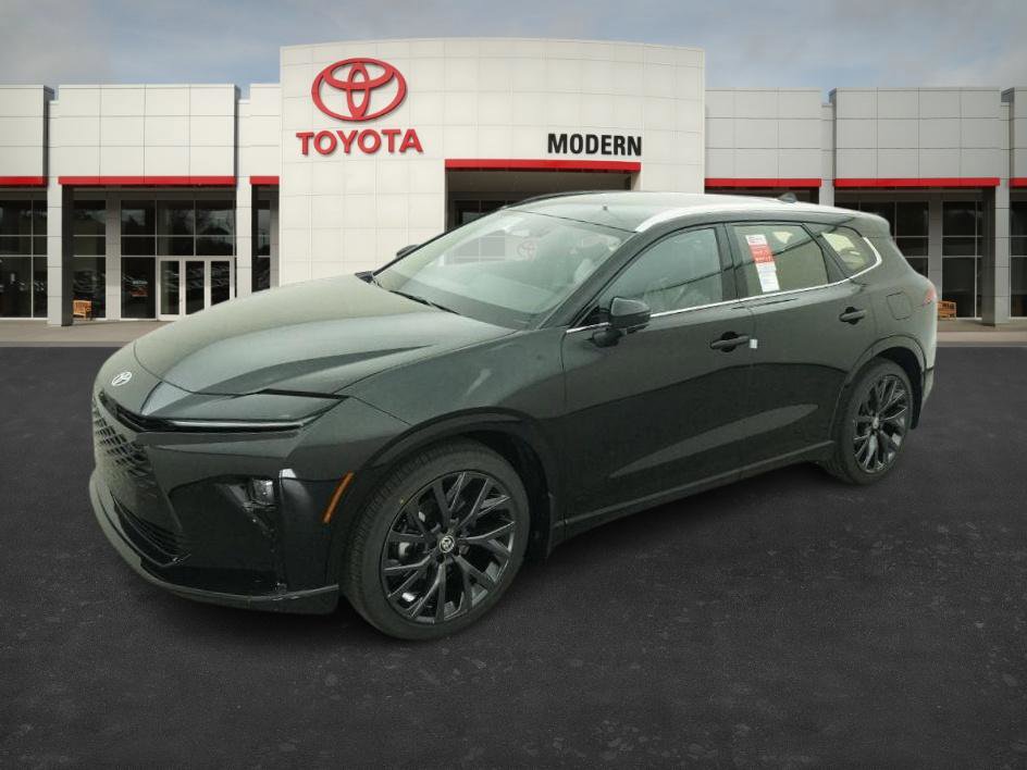 2025 Toyota Crown Signia Limited's photo