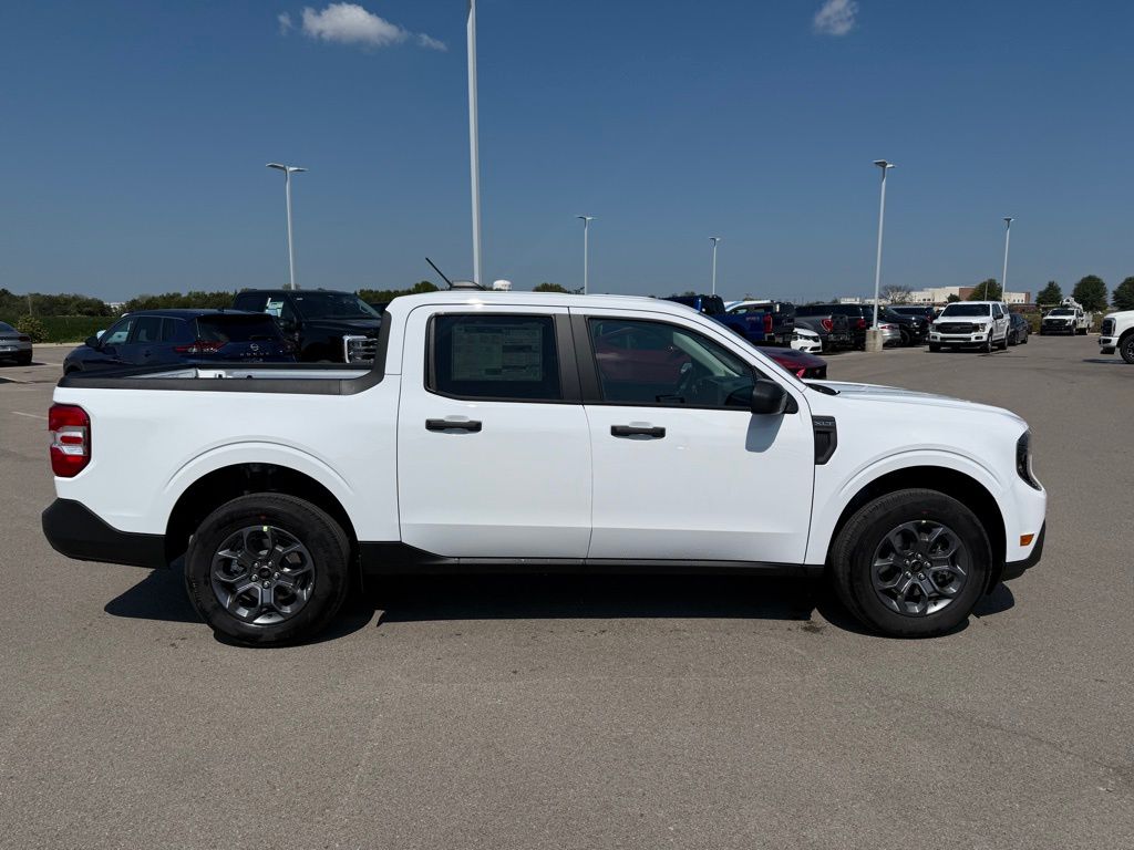 2025 Ford Maverick XLT photo 28