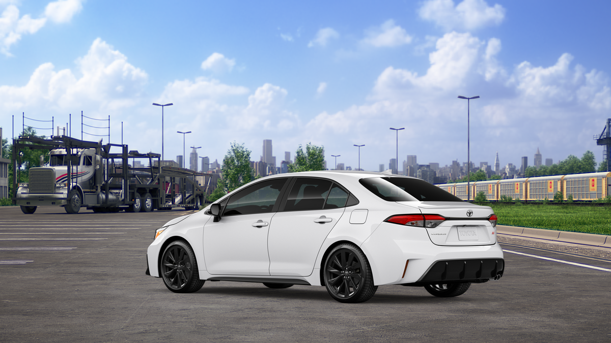 2026 Toyota Corolla SE photo 4