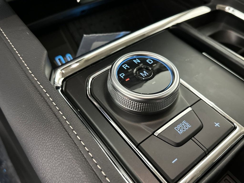 2024 Ford Expedition XLT photo 27