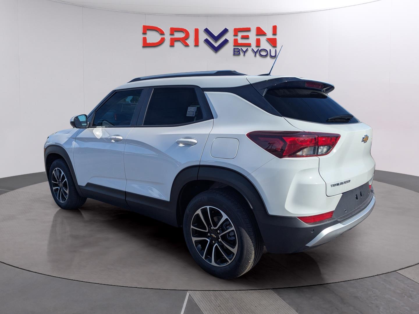 2026 Chevrolet Trailblazer LT photo 3