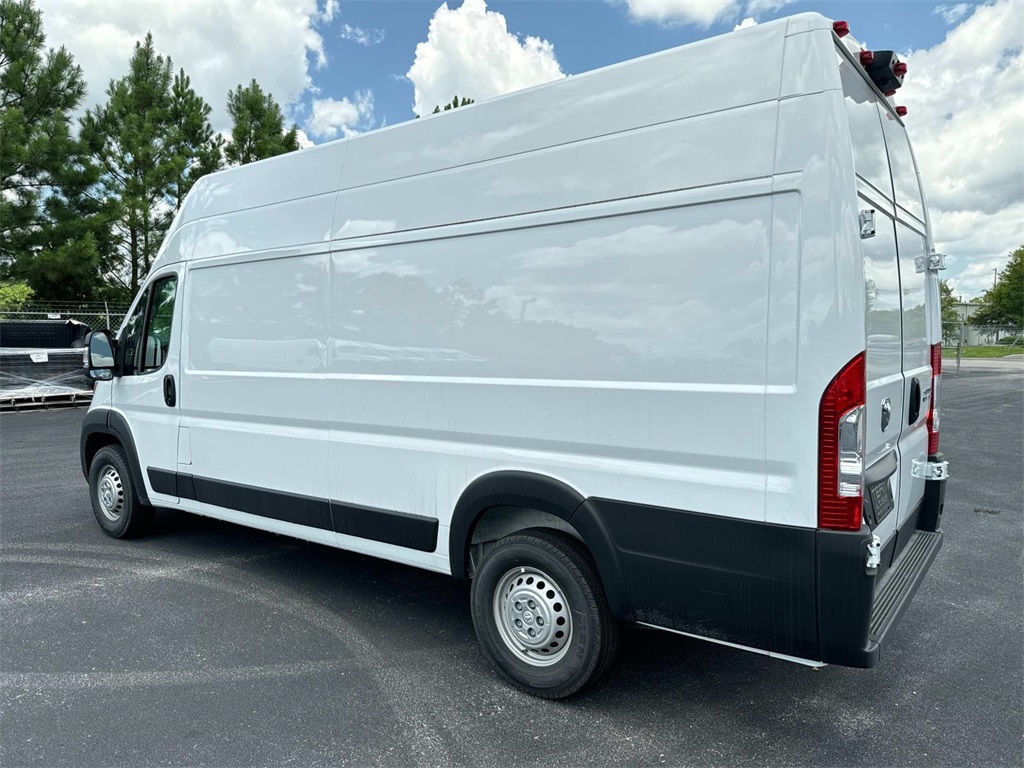 2024 Ram ProMaster 3500 photo 3