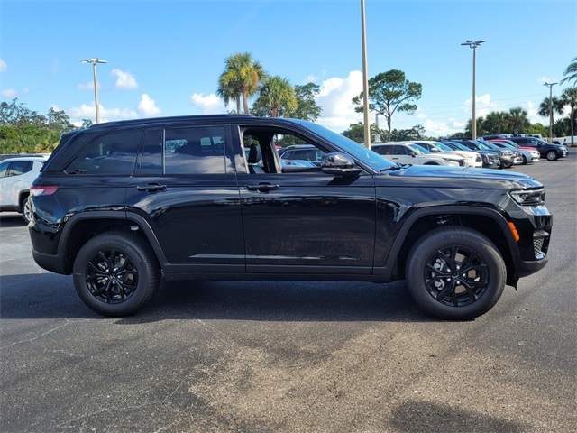 2025 Jeep Grand Cherokee Altitude X photo 5