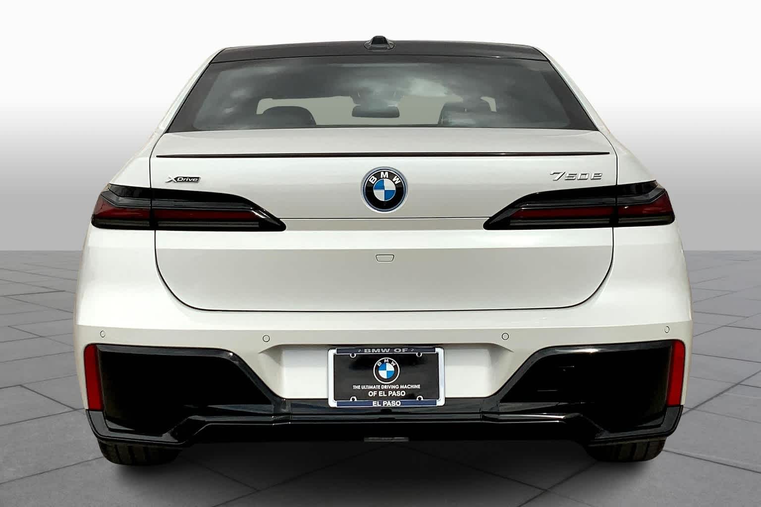 2025 Bmw 750e 750e xDrive photo 4