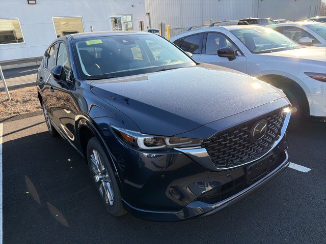 2025 Mazda CX-5 S Premium Plus package's photo