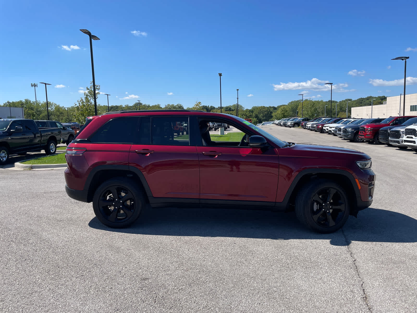 2023 Jeep Grand Cherokee Altitude photo 10