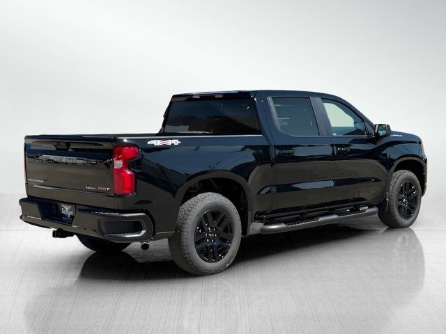 2026 Chevrolet Silverado RST photo 4