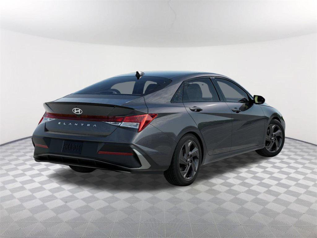 2026 Hyundai Elantra SEL Sport photo 3
