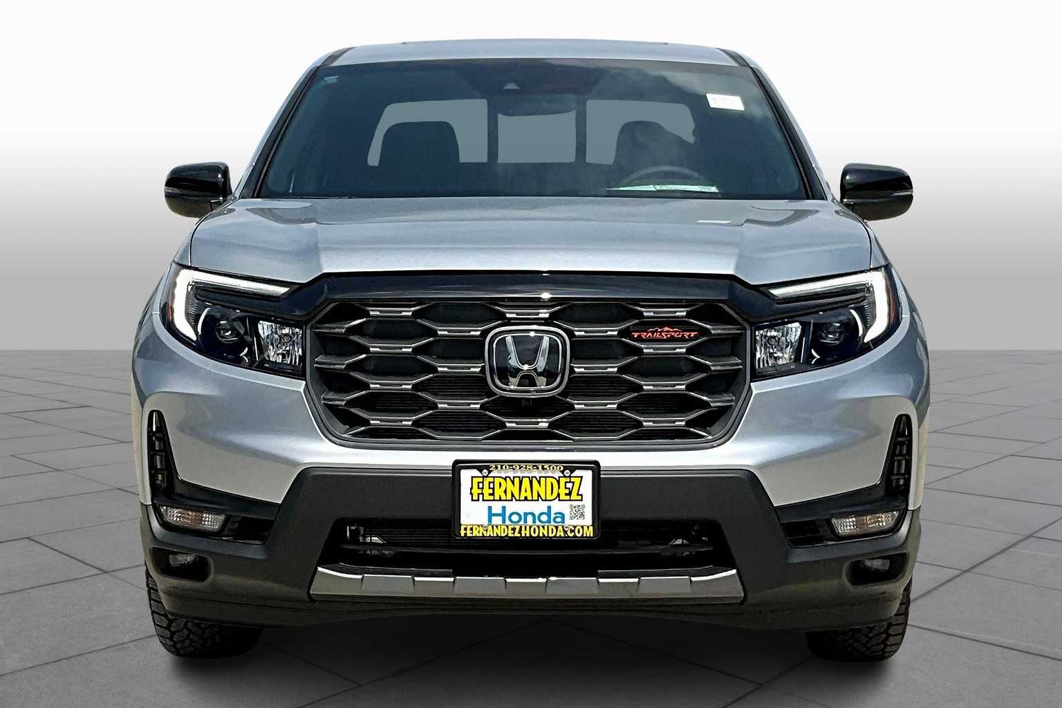2025 Honda Ridgeline TrailSport photo 2