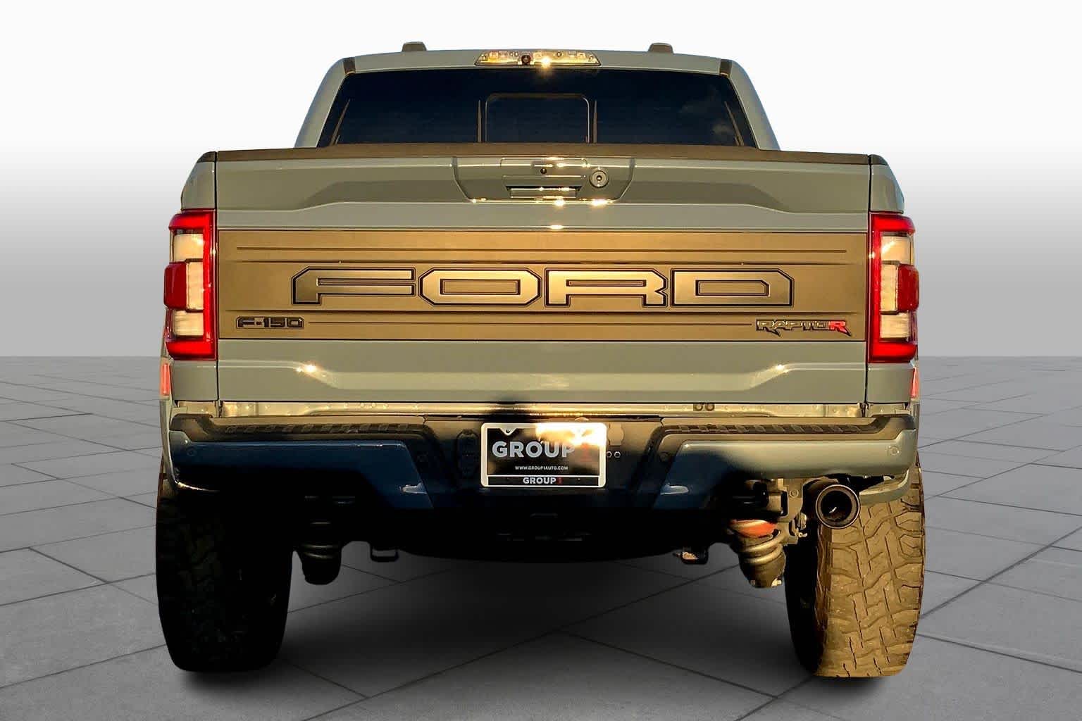 2023 Ford F-150 Raptor photo 4