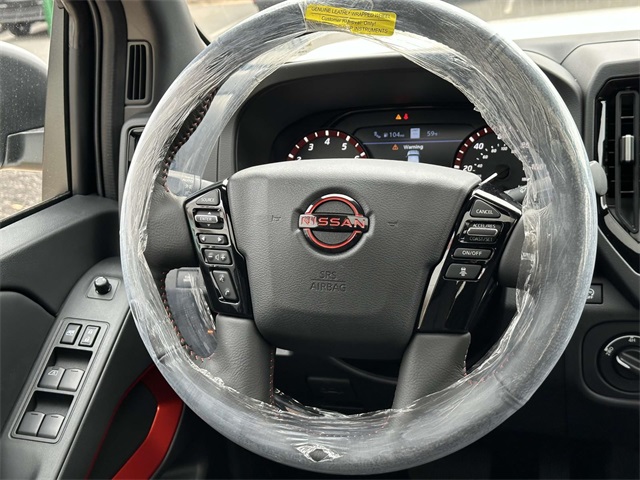 2025 Nissan Frontier Crew Cab PRO-4X photo 3