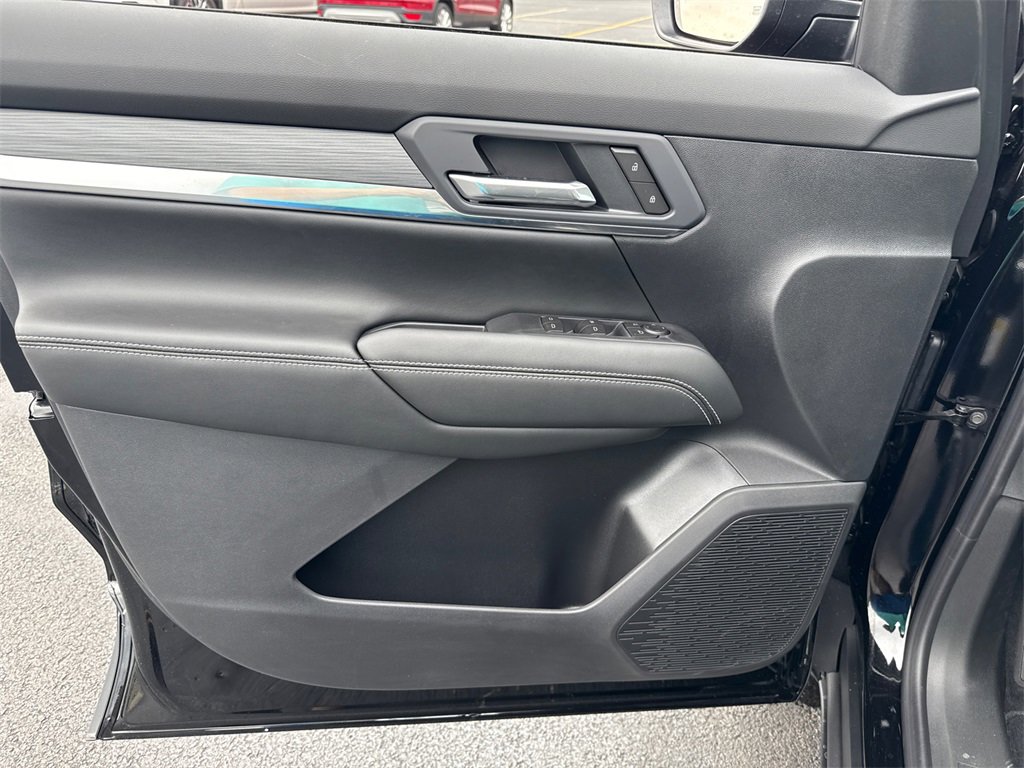2026 Gmc Terrain Elevation Black Edition photo 14