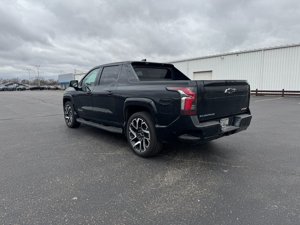 2024 Chevrolet Silverado EV RST photo 3